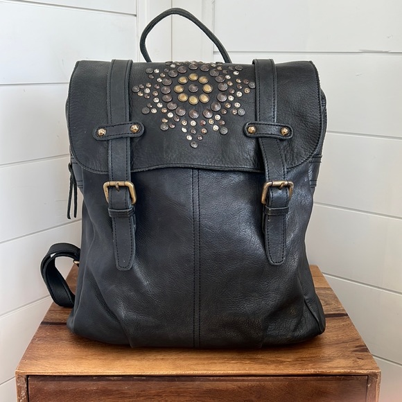 Viola Castellani Handbags - NWT Viola Castellani Italian leather backpack